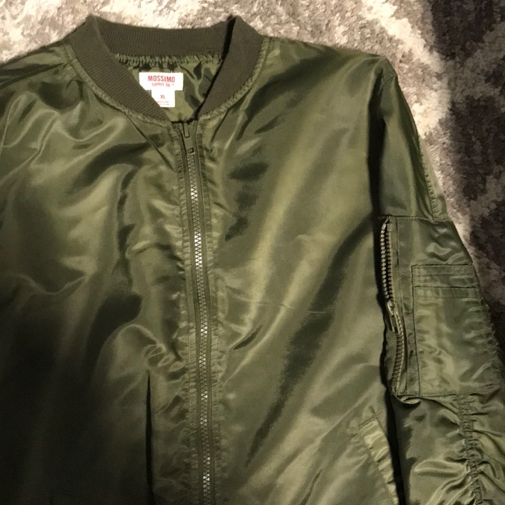 Green jacket - Picture 2 of 2